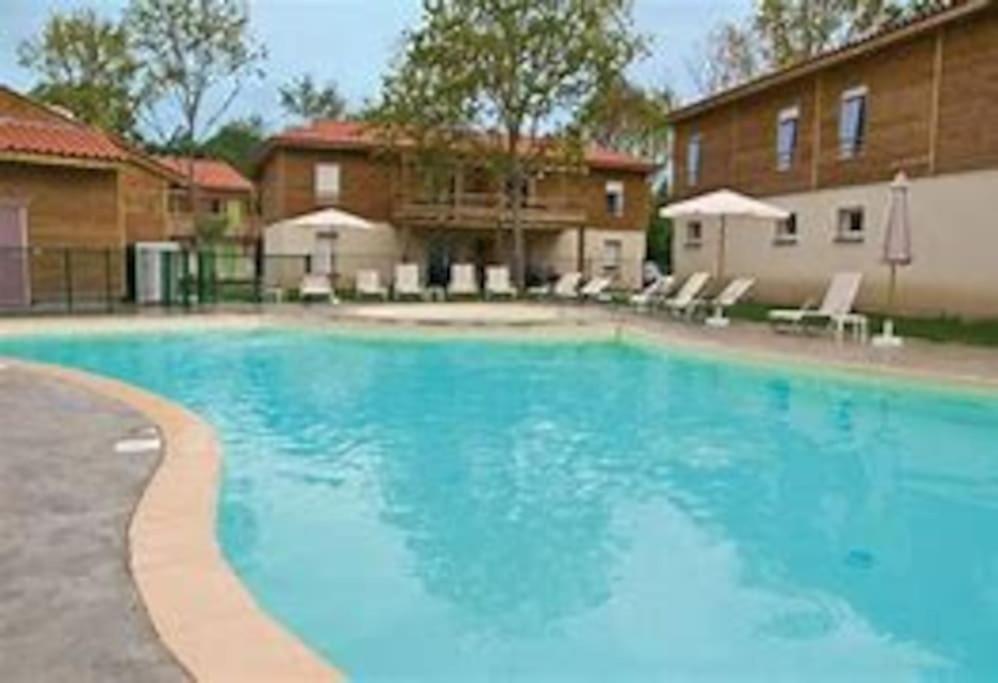 Aureilhan-Appartemant 4-6 Pp Piscine Cosy En Bord Lac Exterior foto