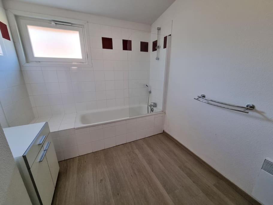 Aureilhan-Appartemant 4-6 Pp Piscine Cosy En Bord Lac Exterior foto